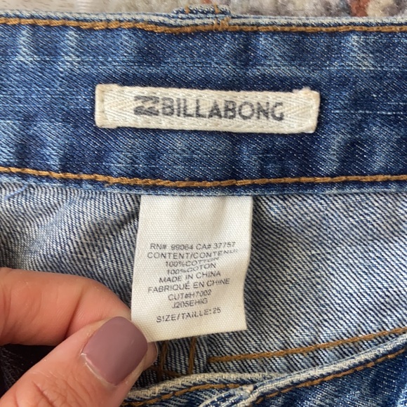 Billabong Medium Wash High Rise Denim Short - Picture 3 of 3